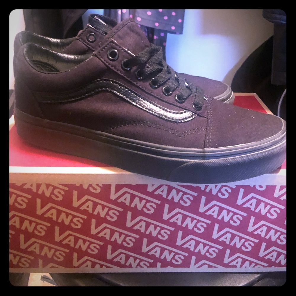 Vans women’s sneakers